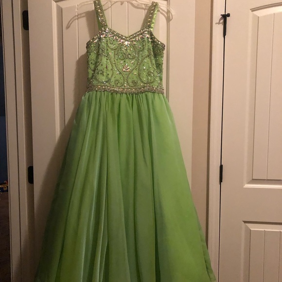 Pageant dress